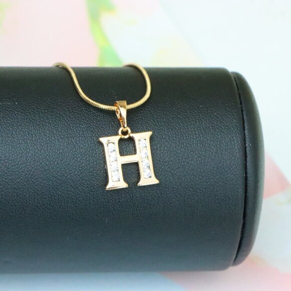 "Rose Gold Letter H Pendant with Crystals – 18K Gold Plated Charm, XPPT1357 - Picture 4 of 13